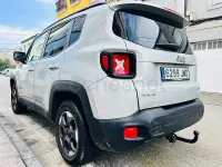 Usado Jeep Renegade Longitude 140 CV (102 kW) 2016 Gris / plata SUV