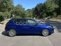 Usado Peugeot 308 Active 130 CV (95 kW) 2018 Azul Berlina