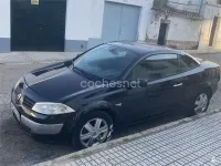 Usado Renault Mégane Cabriolet Dynamique 120 CV (88 kW) 2006 Negro Descapotable