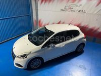 Usado Peugeot 208 Style 82 CV (60 kW) 2018 Blanco Utilitario