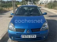 Usado Renault Clio II 75 CV (55 kW) 2003 Azul Berlina