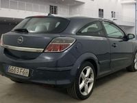 Usado Opel Astra GTC Cosmo 99 CV (72 kW) 2006 Azul Utilitario