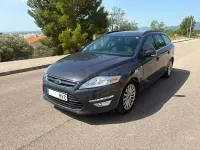 Usado Ford Mondeo Limited 115 CV (84 kW) 2014 Gris / plata Familiar