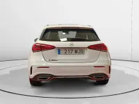 Usado Mercedes A180 AMG line 116 CV (85 kW) 2023 Blanco Berlina