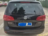 Usado VW Sharan Sport 177 CV (130 kW) 2015 Negro Monovolumen