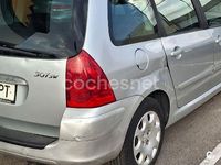 Usado Peugeot 307 110 CV (80 kW) 2006 Gris / plata Familiar
