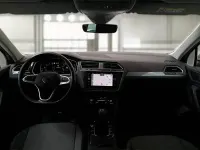 Usado VW Tiguan Sportline 122 CV (89 kW) 2021 Gris SUV