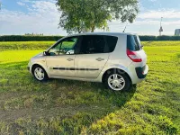 Usado Renault Scénic II Authentique 100 CV (73 kW) 2005 Gris / plata Monovolumen