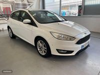 Usado Ford Focus Trend 125 CV (91 kW) 2015 Blanco Berlina