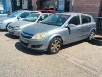 Usado Opel Astra Enjoy 115 CV (84 kW) 2008 Gris / plata Berlina