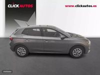 Usado Skoda Fabia Selection 95 CV (69 kW) 2025 Gris / plata Berlina