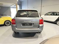 Käytetty Porsche Cayenne 340 HP (250 kW) 2006 Harmaa Katumaasturi
