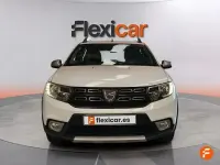 Usado Dacia Sandero Comfort 90 CV (66 kW) 2019 Blanco Berlina