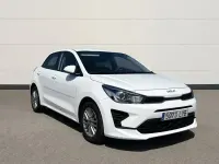 Usado Kia Rio 100 CV (73 kW) 2022 Blanco Berlina