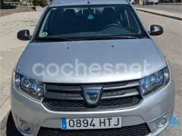 Usado Dacia Logan Ambiance 90 CV (66 kW) 2013 Gris / plata Berlina