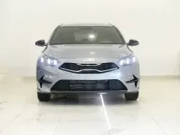 Usado Kia Ceed Style 120 CV (88 kW) 2024 Gris Utilitario