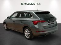 Usado Skoda Scala Ambition 110 CV (80 kW) 2022 Gris Utilitario