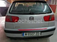 Usado Seat Ibiza 68 CV (50 kW) 2000 Gris / plata Utilitario