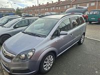Usado Opel Zafira Cosmo 120 CV (88 kW) 2007 Gris / plata Monovolumen