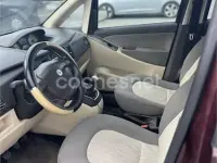 Usado Lancia Musa 90 CV (66 kW) 2007 Rojo Monovolumen