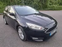 Usado Ford Focus Trend 115 CV (84 kW) 2015 Negro Familiar