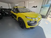 Usado Citroën C4 Feel 100 CV (73 kW) 2017 Amarillo Berlina