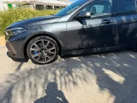 Usado BMW M135 Comfort Edition 306 CV (225 kW) 2021 Gris Utilitario