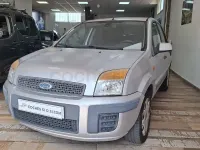 Usado Ford Fusion Ambiente 80 CV (58 kW) 2008 Gris / plata Utilitario