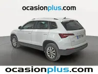 Usado Skoda Karoq Selection 115 CV (84 kW) 2024 Blanco SUV