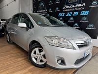 Usado Toyota Auris Hybrid Active 135 CV (99 kW) 2011 Gris / plata Berlina