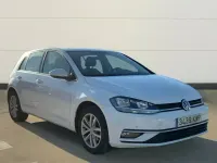 Usado VW Golf VII Advance 115 HP (84 kW) 2019 Branco Sedan