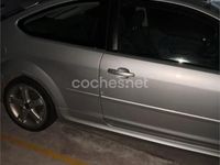 Usado Ford Focus Sport 115 CV (84 kW) 2006 Gris / plata Berlina