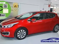 Usado Kia Ceed 100 CV (73 kW) 2018 Rojo Utilitario