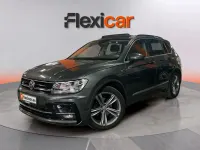 Usado VW Tiguan Sportline 150 CV (110 kW) 2019 Gris SUV