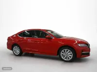 Usado Skoda Octavia 116 CV (85 kW) 2025 Rojo Berlina