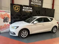 Usado Seat Leon Style 115 CV (84 kW) 2021 Blanco Berlina