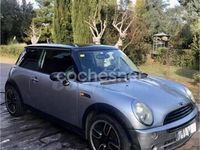 Usado Mini ONE 90 CV (66 kW) 2004 Gris / plata Utilitario