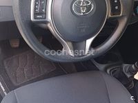 Usado Toyota Yaris Active 111 CV (81 kW) 2019 Blanco Berlina