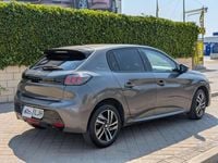 Usado Peugeot 208 Allure 102 CV (75 kW) 2020 Gris Utilitario