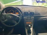 usado Toyota Avensis 1.8 VVT-I Sol 95 kW (129 CV)