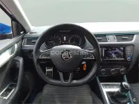 Usado Skoda Octavia Executive 160 CV (117 kW) 2017 Azul Berlina