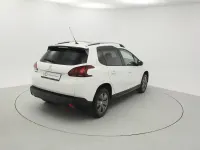 Usado Peugeot 2008 Style 82 CV (60 kW) 2018 Blanco SUV