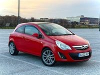 Usado Opel Corsa Selective 100 CV (73 kW) 2011 Rojo Utilitario
