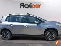 Usado Peugeot 2008 Active 110 CV (80 kW) 2016 Gris SUV