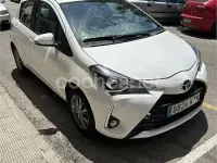 Usado Toyota Yaris Active 111 CV (81 kW) 2019 Blanco Berlina