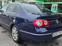 Usado VW Passat Highline 140 CV (102 kW) 2008 Azul Berlina