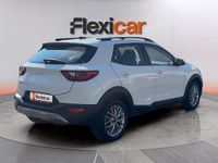 Usado Kia Stonic 84 CV (61 kW) 2022 Blanco SUV