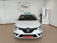 Usado Renault Mégane Business 90 CV (66 kW) 2017 Blanco Berlina