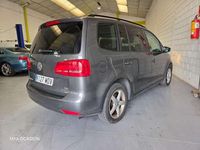 Usado VW Touran Advance 140 CV (102 kW) 2012 Gris / plata Monovolumen