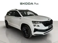 Usado Skoda Karoq SportLine 150 CV (110 kW) 2023 Blanco SUV